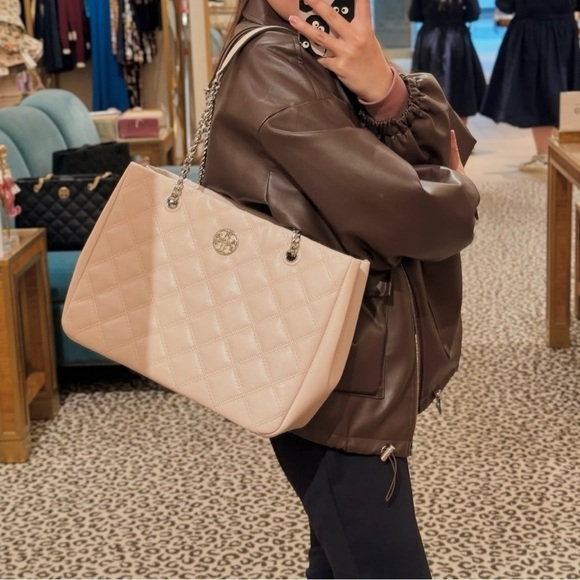 Tory Burch Willa Tote - Picture 1 of 3